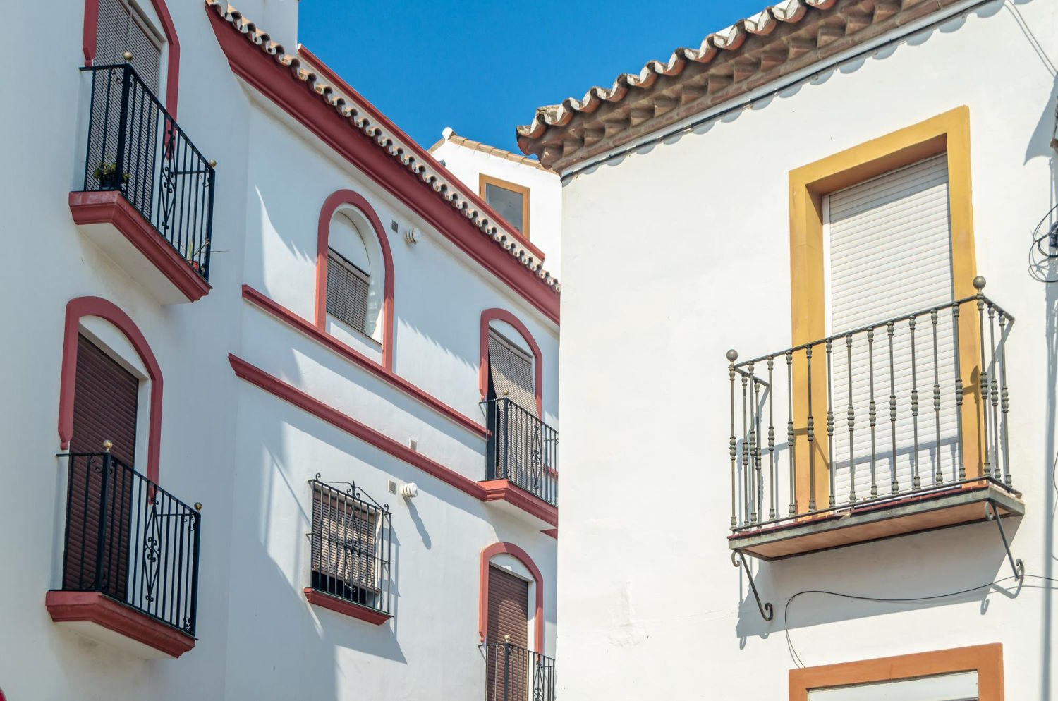 Przewodnik inwestycyjny: Wprowadzenie do sektora nieruchomości w Hiszpanii dla początkujących inwestorów